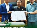 Bupati-Batang-Hari-menandatangani-nota-kesepakatan-Ranperda-Perubahan-APBD-2026